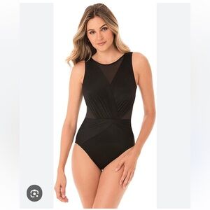 Miraclesuit Illusionist Palma One Piece Swimsuit Black 10 $190!